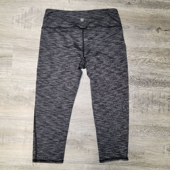 Athleta Capri Mid-Rise Active Leggings Size Medium - Picture 4 of 5